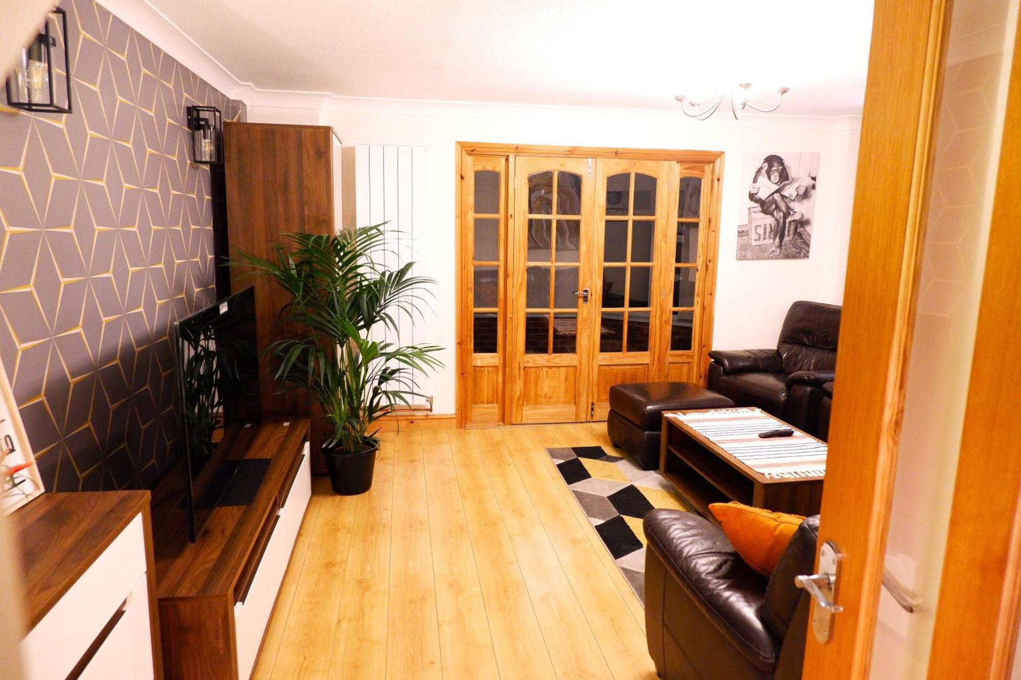 Dundridge Home - Morden Urban Living - Sleeps Up To 9 Guests & Private Parking For 2 Vehicles Bristol Exterior foto